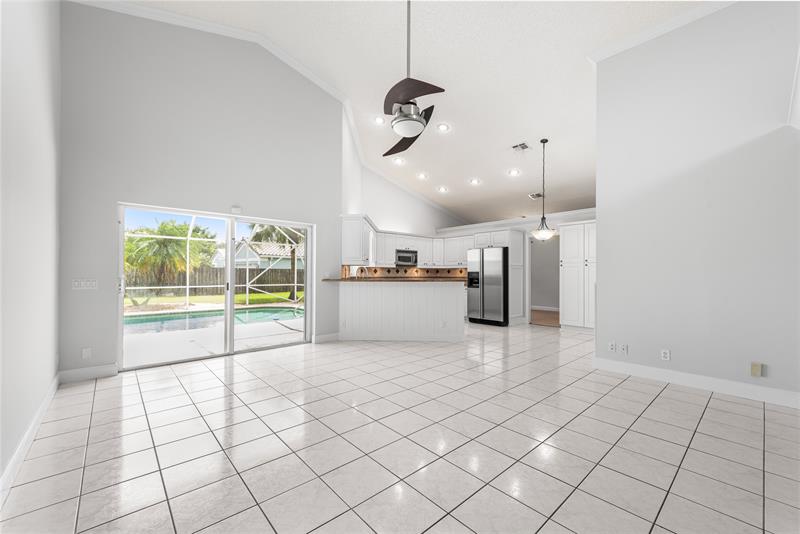 Image 5 of 46 For 2963 Orchard Cir