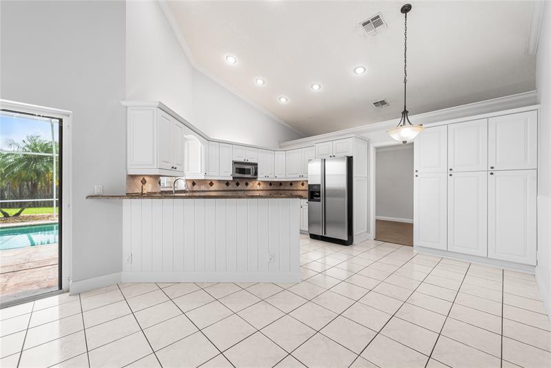 Image 7 of 46 For 2963 Orchard Cir