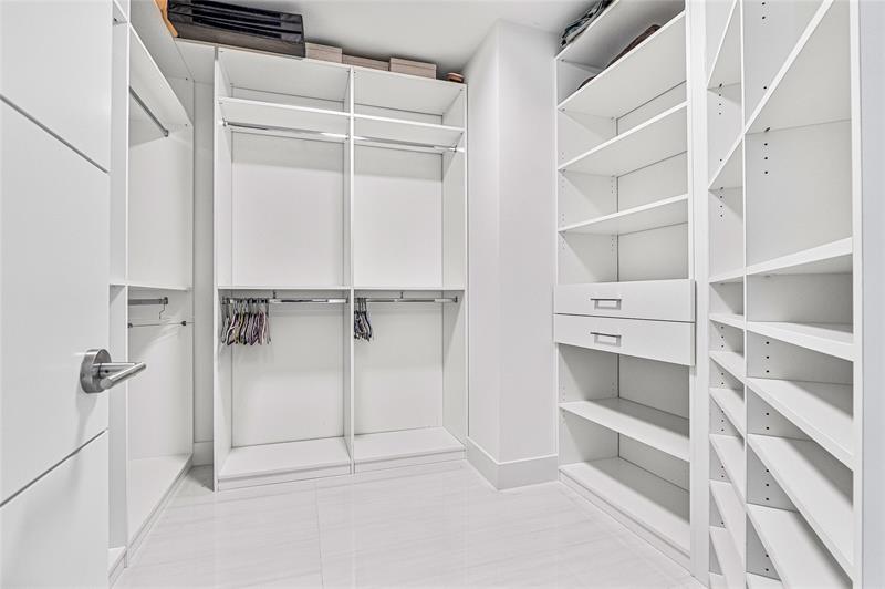 Image 12 of 34 For 244 Garden Ct  244