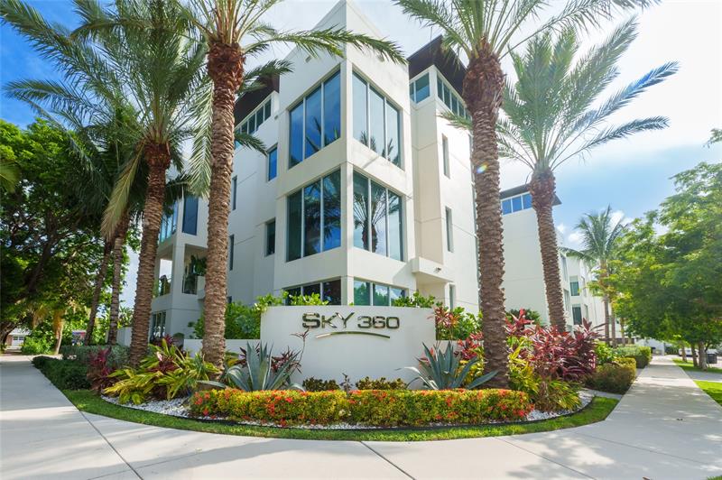 Image 30 of 34 For 244 Garden Ct  244