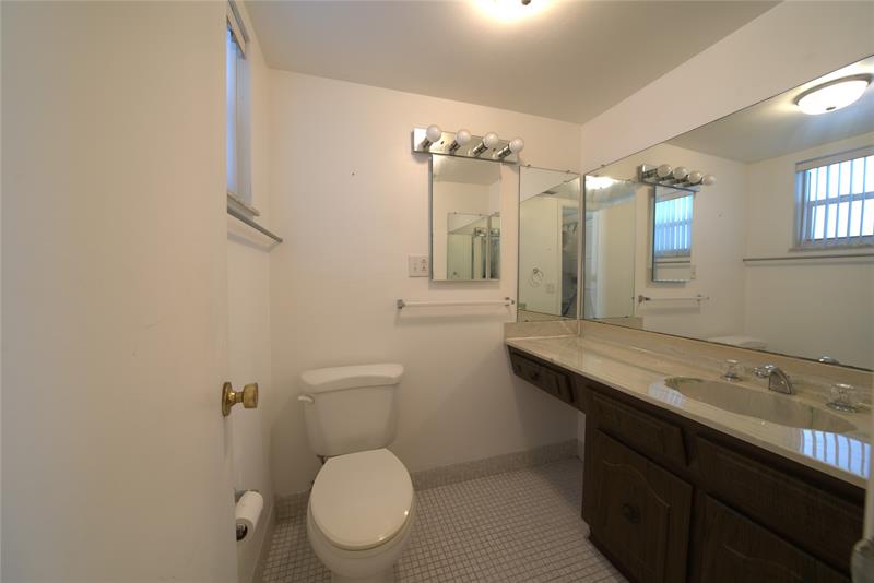 Image 10 of 11 For 4270 40th St  206