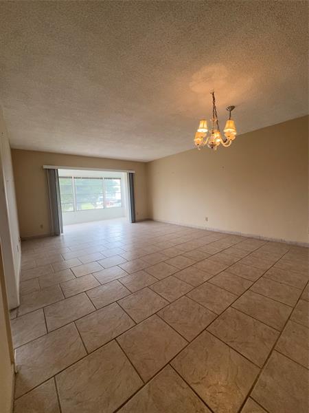 Image 3 of 11 For 4270 40th St  206