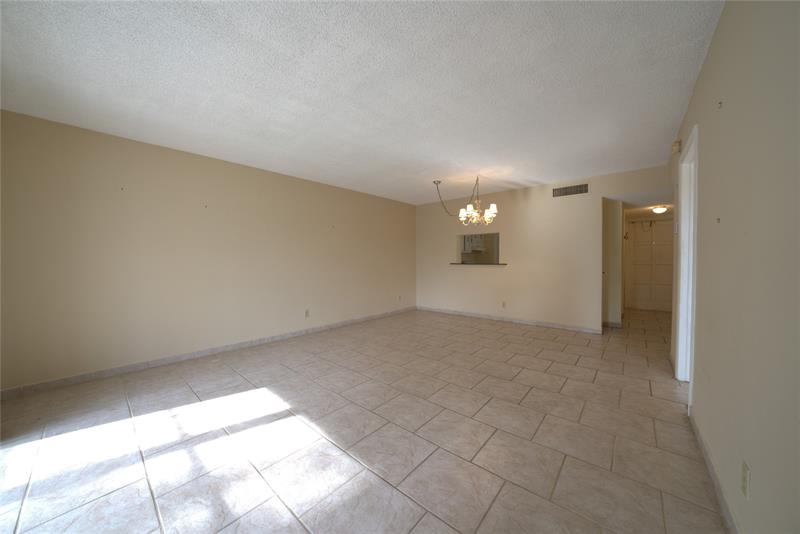 Image 9 of 11 For 4270 40th St  206