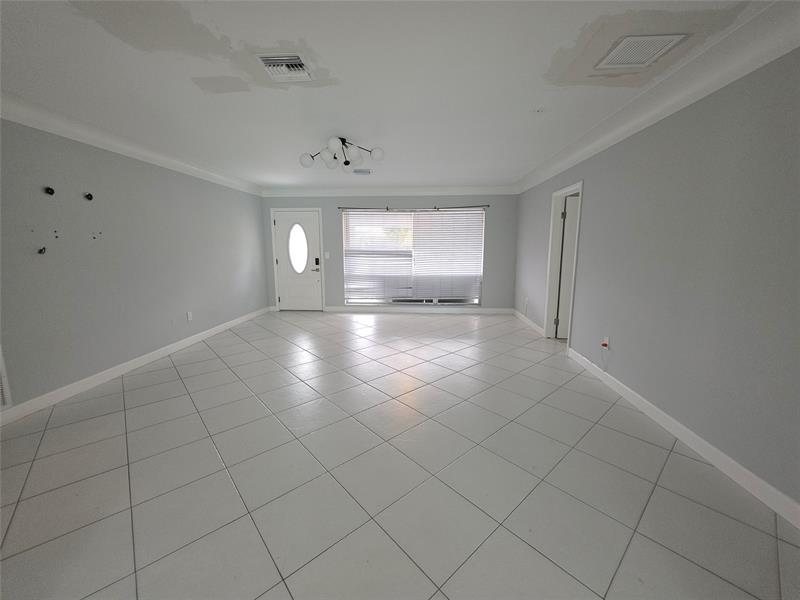 Image 11 of 25 For 341 6th Ave  
