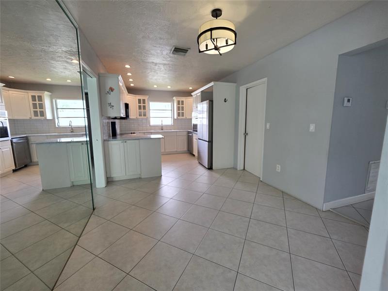 Image 8 of 25 For 341 6th Ave  