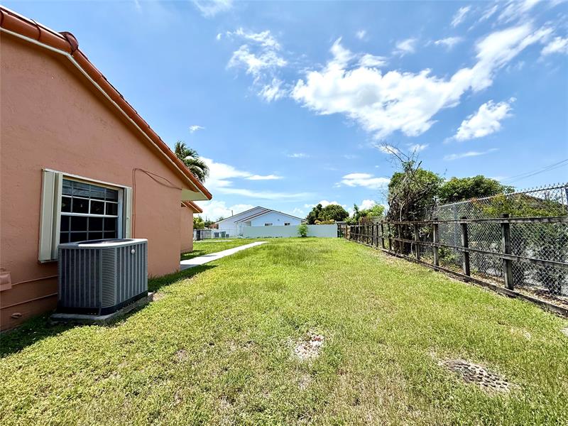 Image 11 of 11 For 20751 30th Ct
