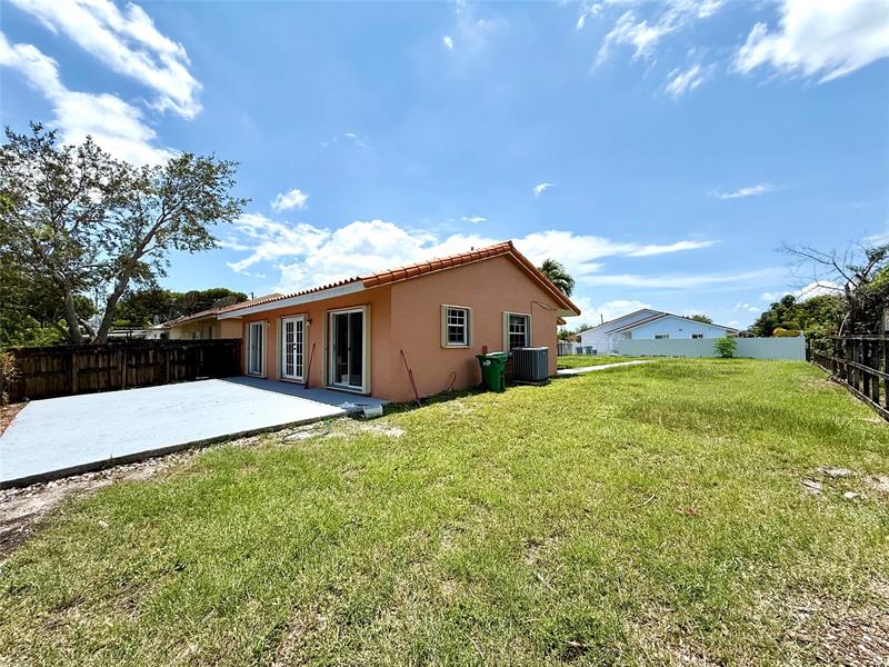 Image 3 of 11 For 20751 30th Ct