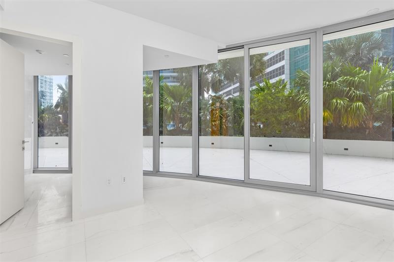 Image 14 of 19 For 300 Biscayne Blvd Way  1507