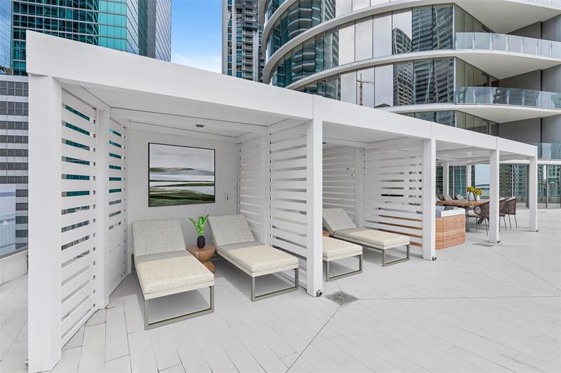 Image 18 of 19 For 300 Biscayne Blvd Way  1507