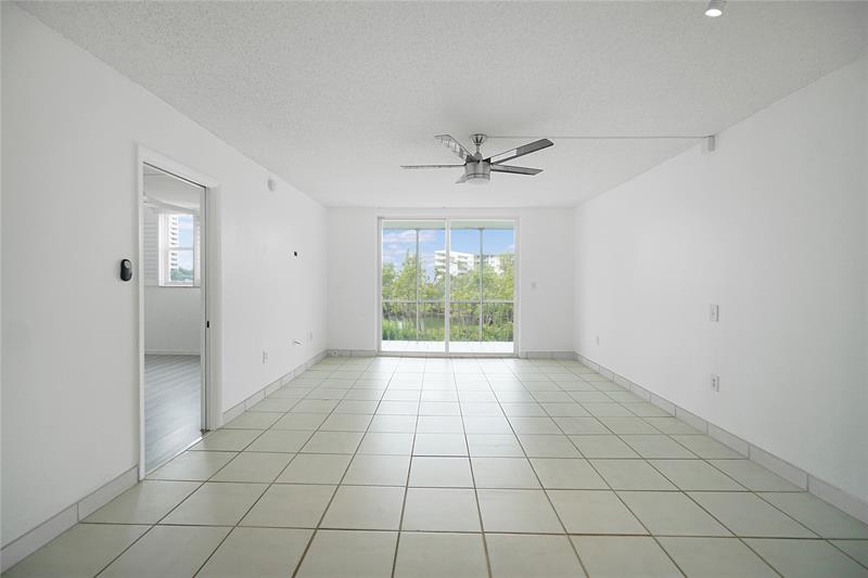 Details for 2980 Point East Dr  D206, Aventura, FL 33160