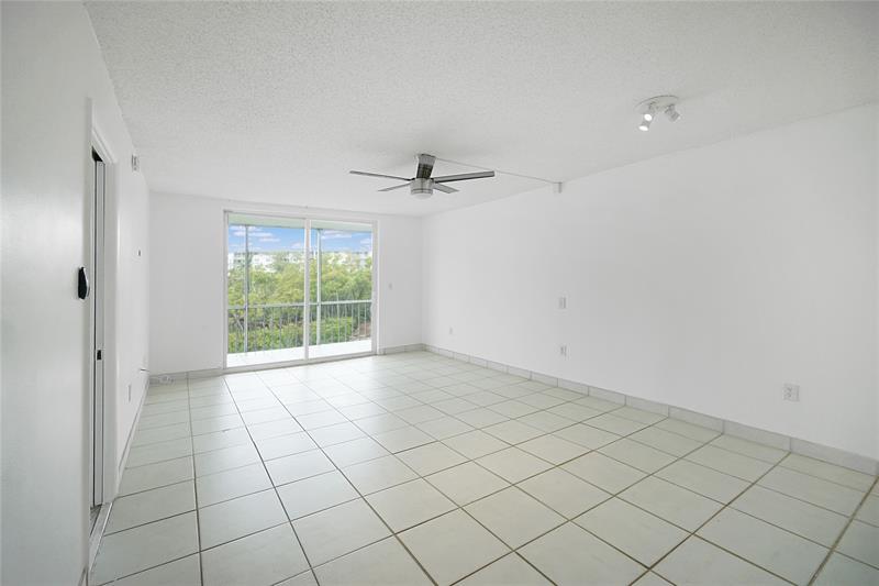 Image 11 of 40 For 2980 Point East Dr  D206