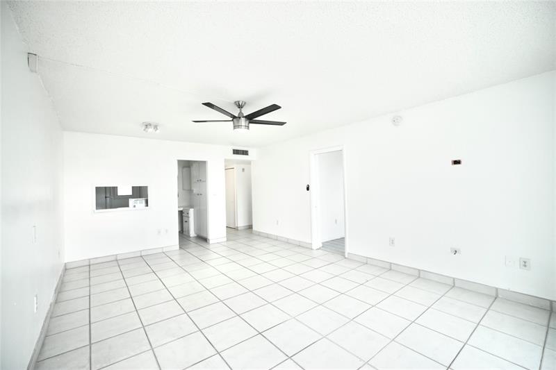 Image 13 of 40 For 2980 Point East Dr  D206