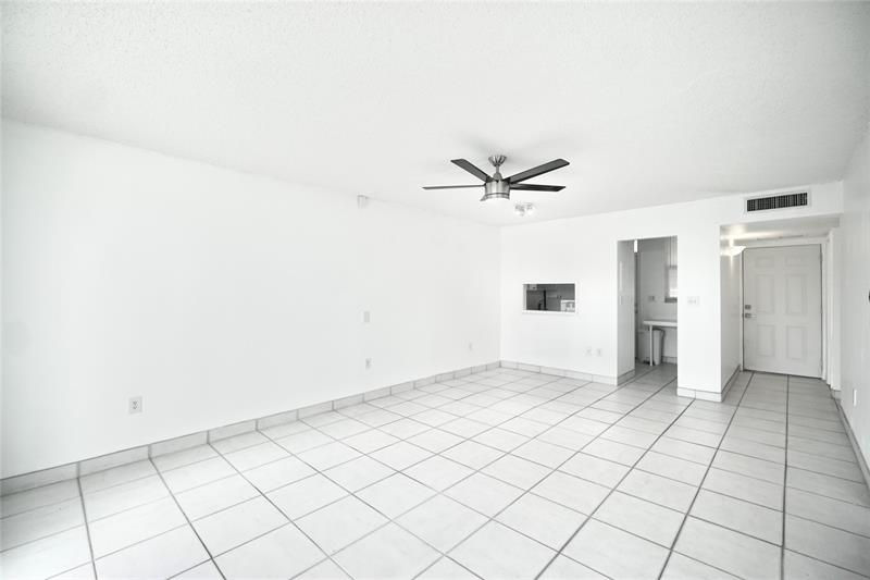 Image 17 of 40 For 2980 Point East Dr  D206