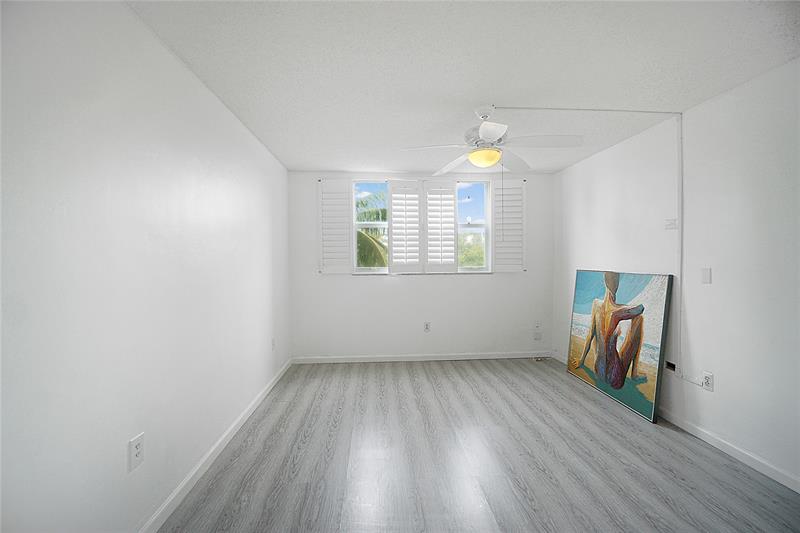 Image 20 of 40 For 2980 Point East Dr  D206
