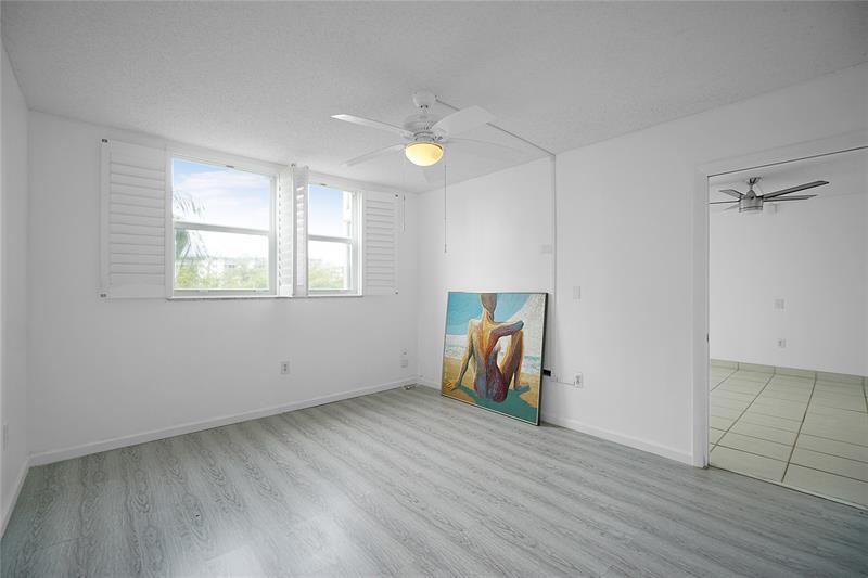 Image 22 of 40 For 2980 Point East Dr  D206