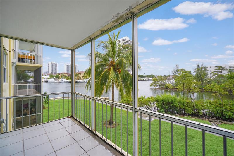 Image 3 of 40 For 2980 Point East Dr  D206