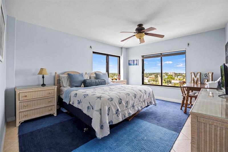 Image 17 of 58 For 801 Ocean Dr  801