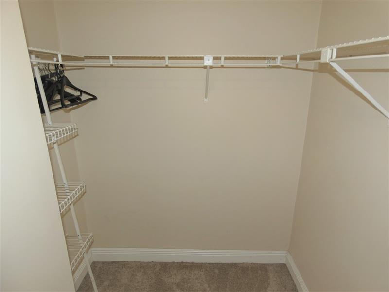Image 20 of 24 For 1455 Holly Heights Dr  9