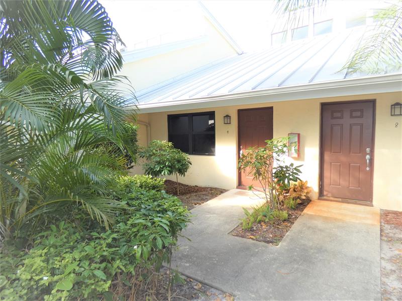 Image 3 of 24 For 1455 Holly Heights Dr  9