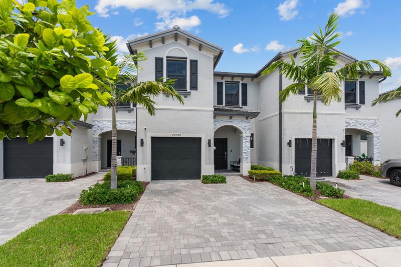 Image 3 of 36 For 20350 6th Pl