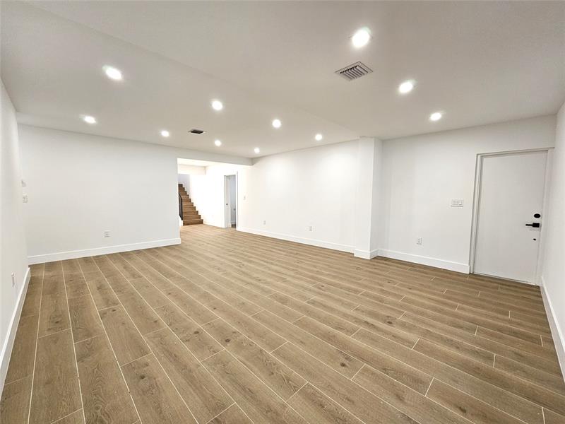 Image 15 of 52 For 1561 23rd Ave