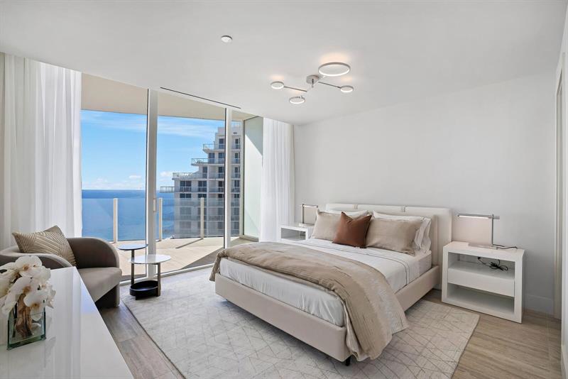 Image 23 of 38 For 525 Fort Lauderdale Beach Blvd  1701