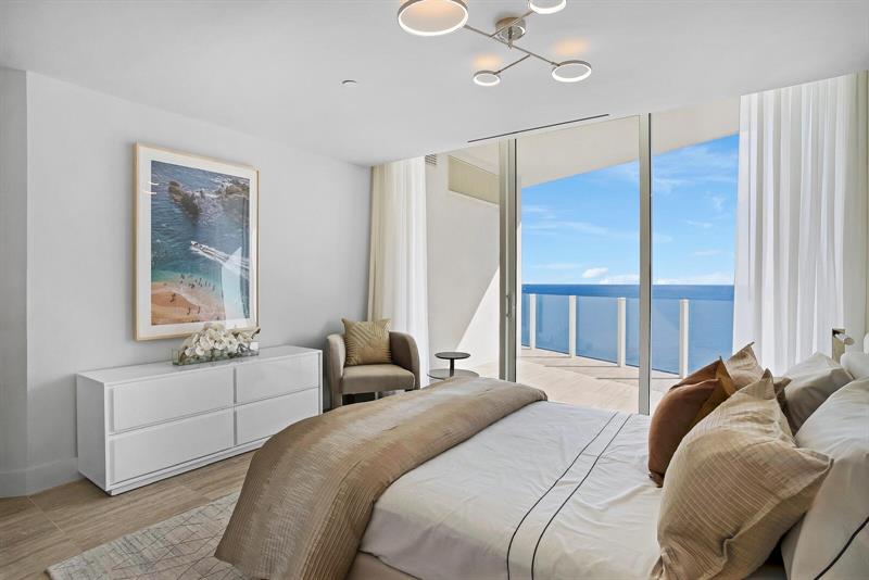 Image 24 of 38 For 525 Fort Lauderdale Beach Blvd  1701