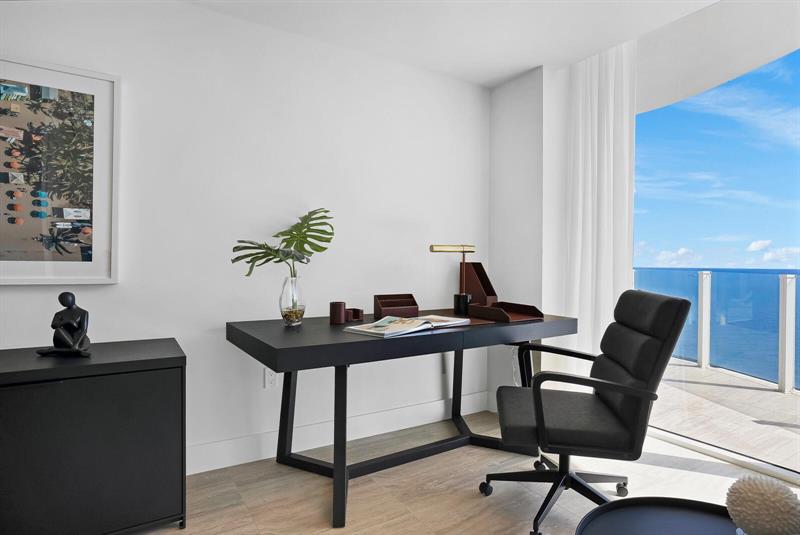 Image 36 of 38 For 525 Fort Lauderdale Beach Blvd  1701