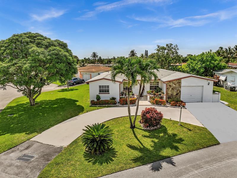 Details for 4220 49th Ave, Lauderdale Lakes, FL 33319