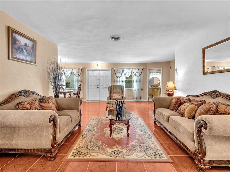Image 10 of 53 For 4220 49th Ave