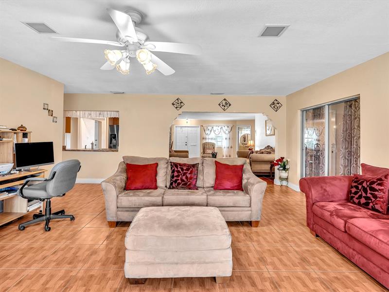 Image 31 of 53 For 4220 49th Ave
