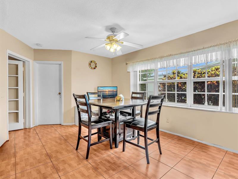 Image 34 of 53 For 4220 49th Ave
