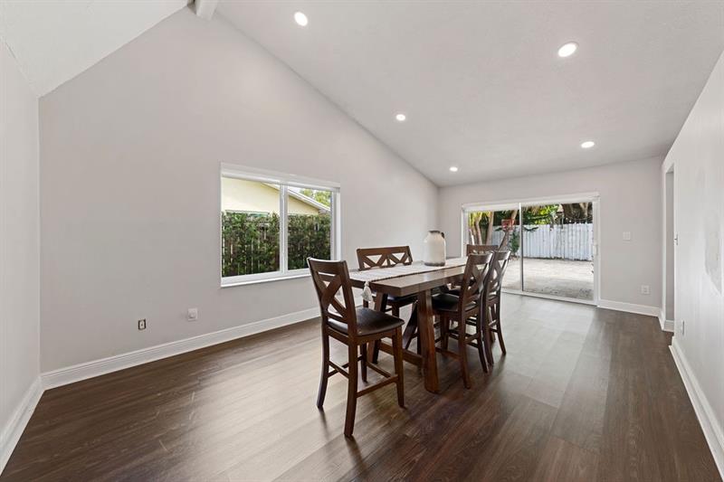 Image 14 of 26 For 13335 102nd Ter