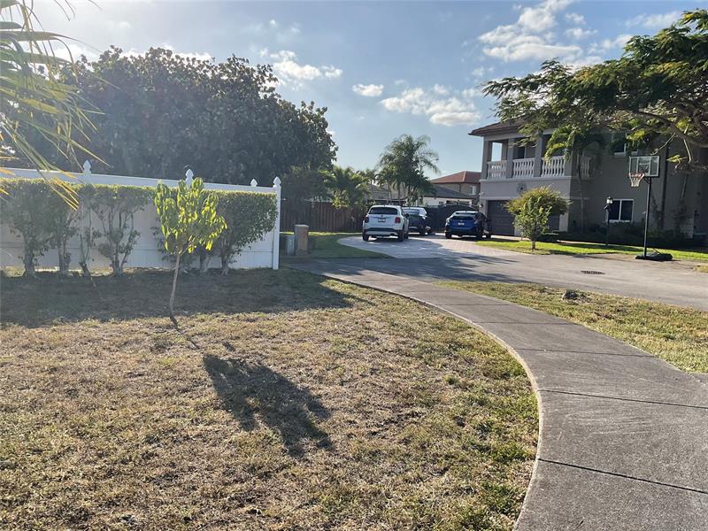 Image 4 of 7 For 3236 151st Ct