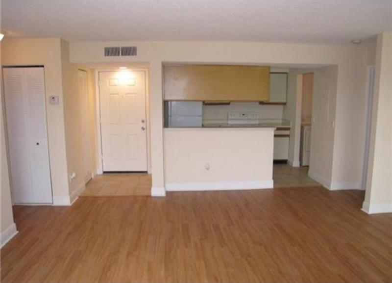 Image 7 of 8 For 1241 46th Ave  1002