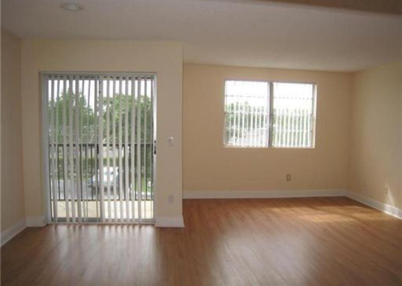 Image 8 of 8 For 1241 46th Ave  1002