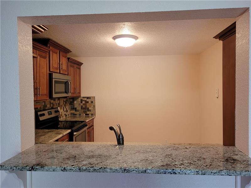 Image 6 of 16 For 2027 Coral Ridge Dr  206 S