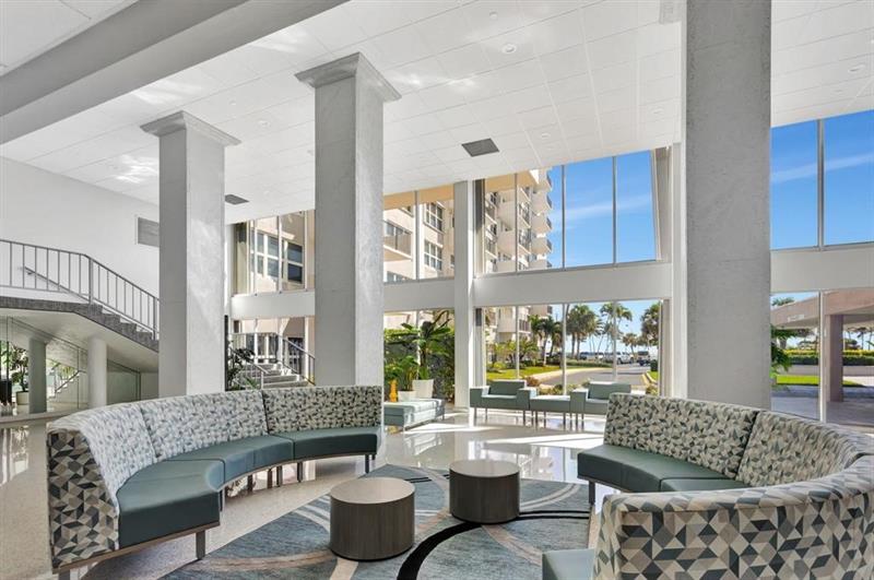 Image 36 of 53 For 405 Ocean Blvd  1124