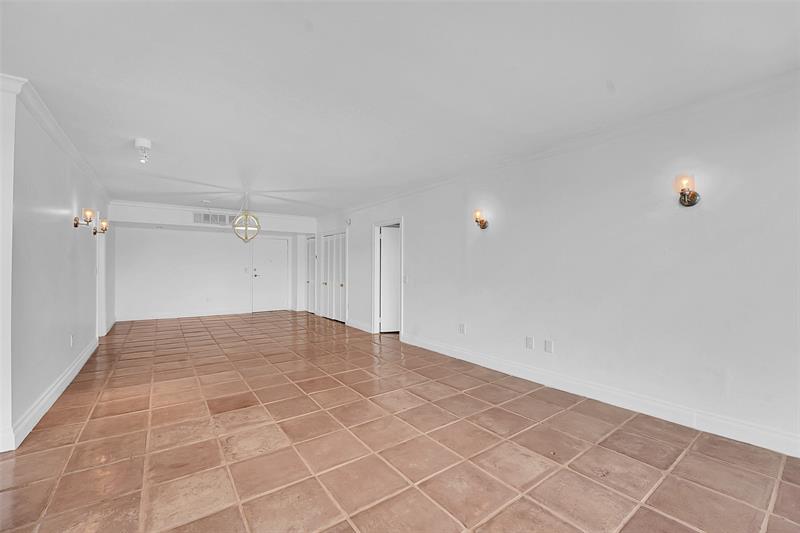 Image 10 of 43 For 3450 Ocean Boulevard  6180