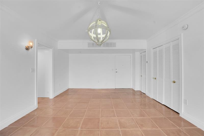 Image 12 of 43 For 3450 Ocean Boulevard  6180