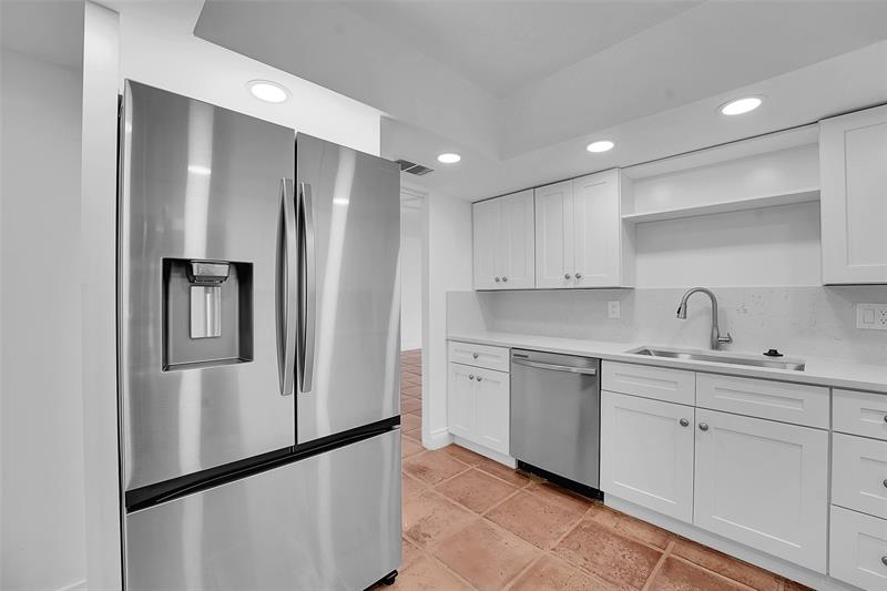 Image 18 of 43 For 3450 Ocean Boulevard  6180