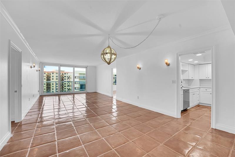 Image 8 of 43 For 3450 Ocean Boulevard  6180