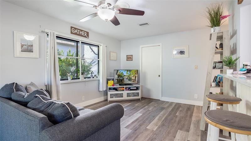 Image 3 of 22 For 3220 93rd Ave