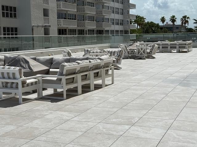 Image 27 of 40 For 4020 Galt Ocean Dr  1707