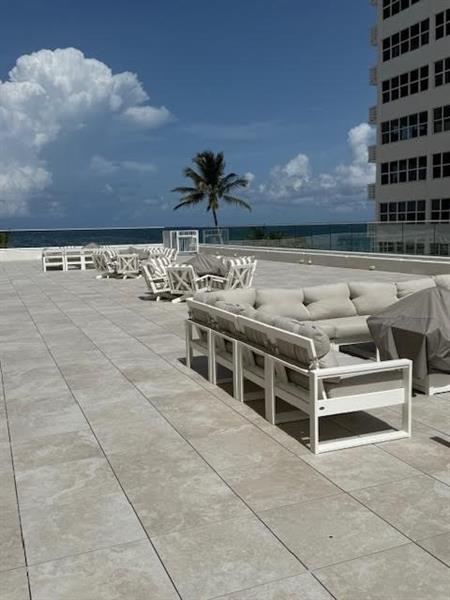Image 28 of 40 For 4020 Galt Ocean Dr  1707