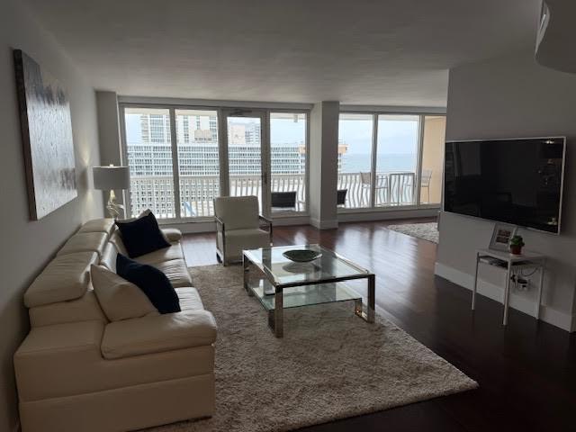 Image 3 of 40 For 4020 Galt Ocean Dr  1707