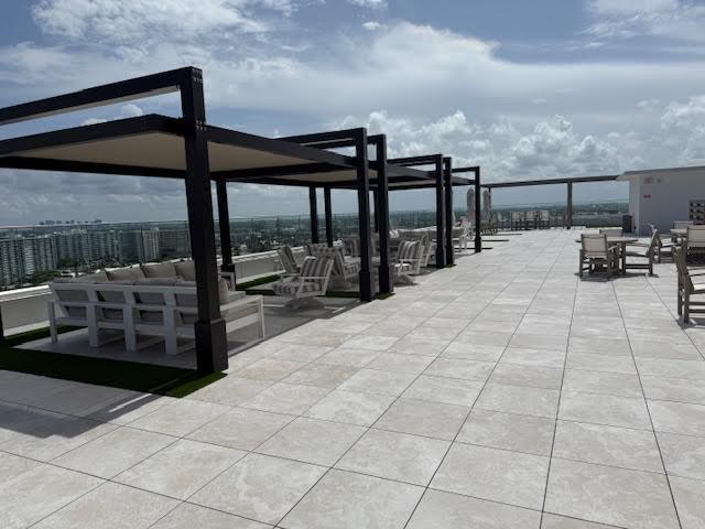 Image 31 of 40 For 4020 Galt Ocean Dr  1707