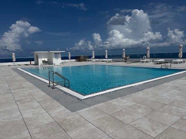 Image 35 of 40 For 4020 Galt Ocean Dr  1707