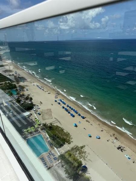 Image 38 of 40 For 4020 Galt Ocean Dr  1707