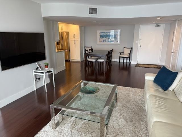 Image 6 of 40 For 4020 Galt Ocean Dr  1707